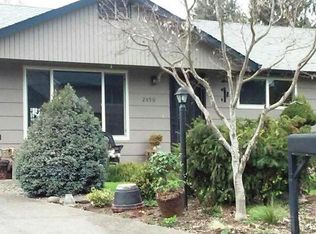 2450 34th St, Springfield, OR 97477