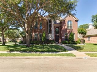 227 Touchdown Dr, Irving, TX 75063