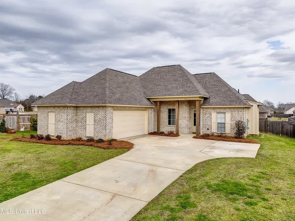 102 Leah Cv, Canton, MS 39046