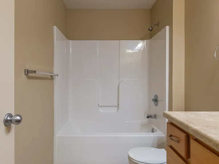 4880 S 131st St #1 — Photo 21
