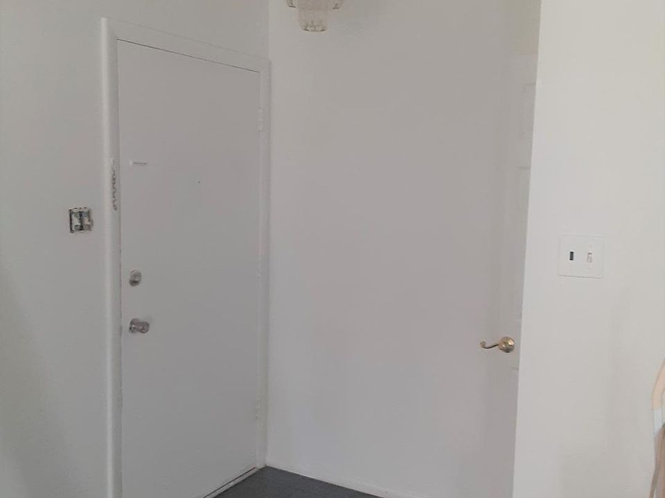 1st image of 1672 Herault Pl #1B
