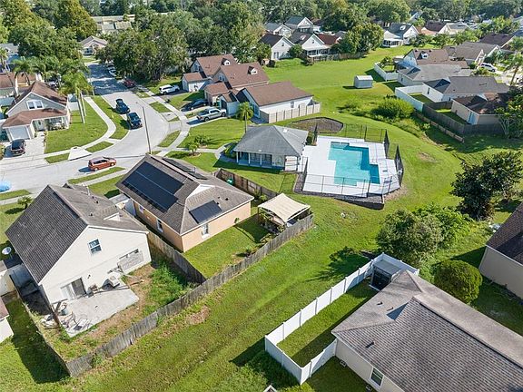 5th image of 338 WINDFORD COURT