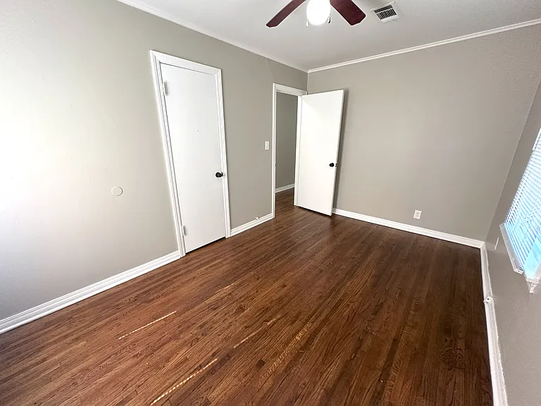 6024 E King St — Photo 10