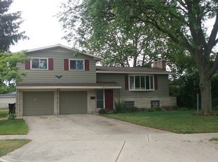 1253 Royal Oak St SW, Wyoming, MI 49509