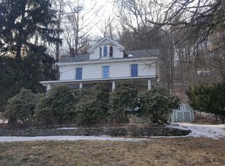 549 S Sterling Rd, South Sterling, PA 18460