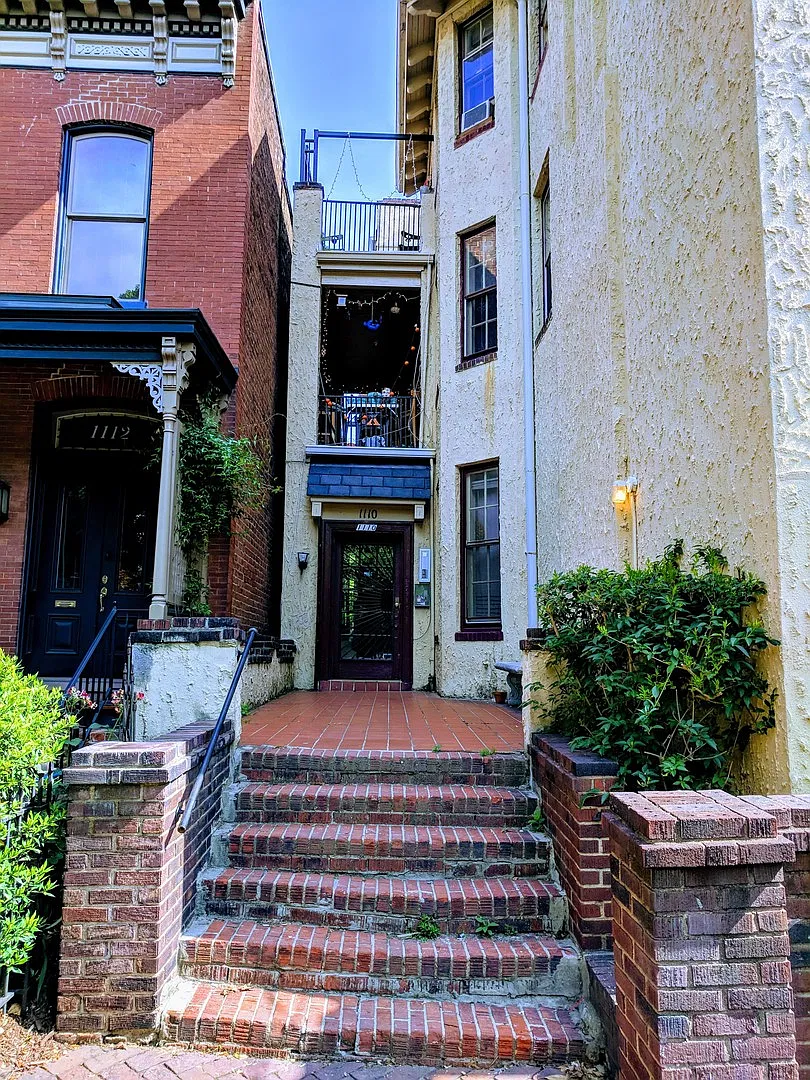 1110 Grove Ave.* — Photo 3