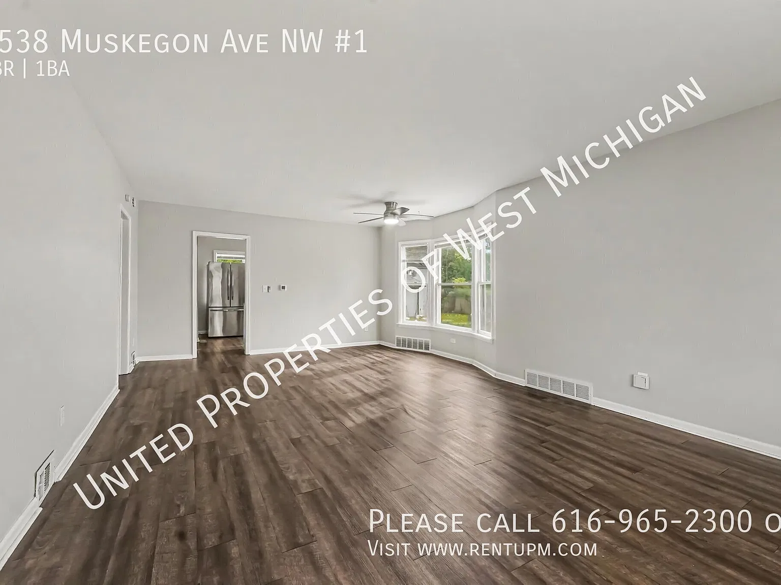 Available Now! | 2 bedroom, 1 Bathroom Lower Level Apartment in the West Grand Neighborhood | Det... — Photo 3