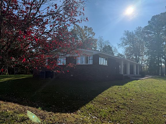 4th image of 89 Franks Dr