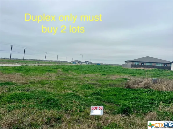 127 W Aimable St, Port Lavaca, TX 77979