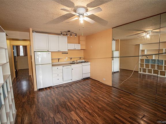 2nd image of 1867 Kaioo Dr APT 102