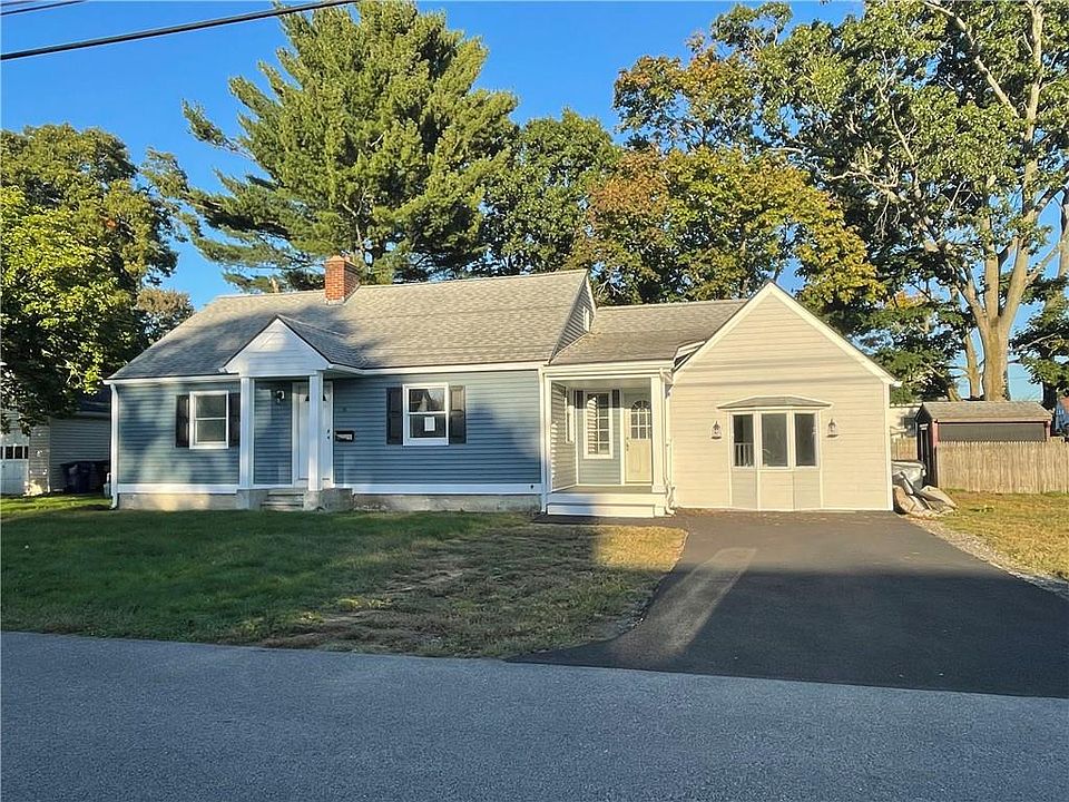 6 Newfield Ave Warwick, RI, 02888 Apartments for Rent Zillow