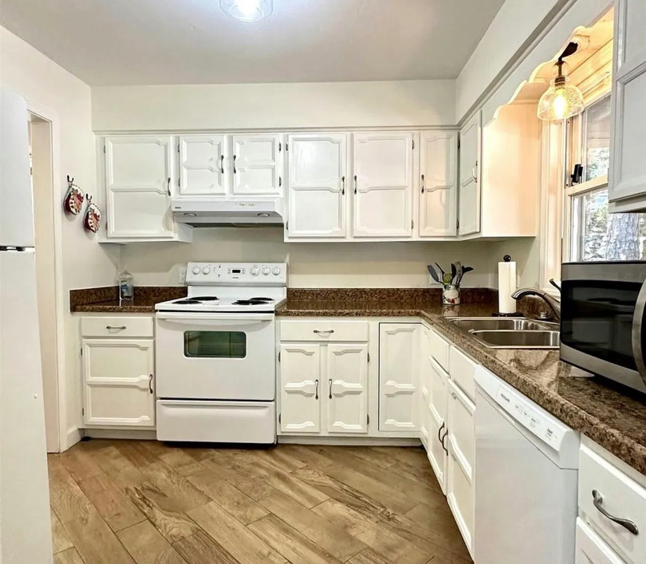 2 bed, 1088 sqft, $1,400 — Photo 4