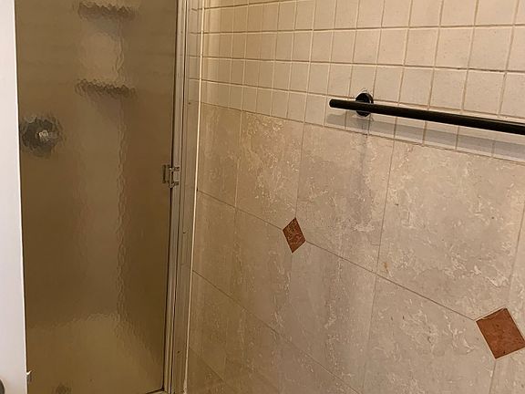 5th image of 337 Grand St #2