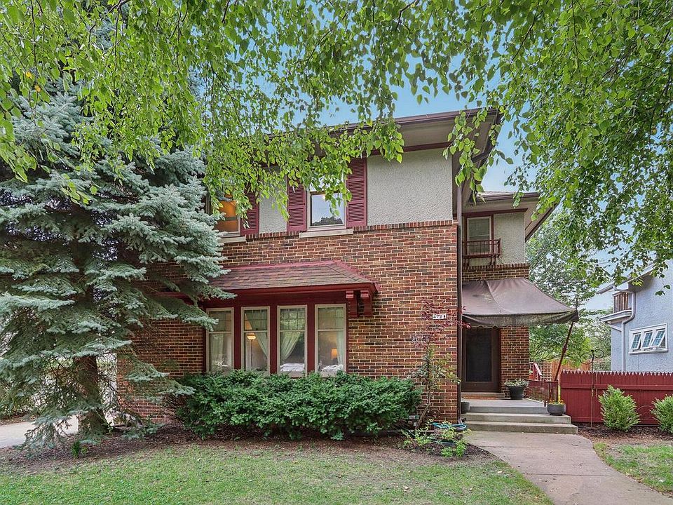 1st image of 4723 West Woodlawn COURT