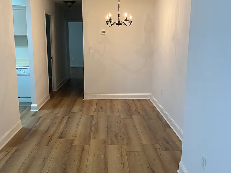 110 Royal Oak Dr #C — Photo 5