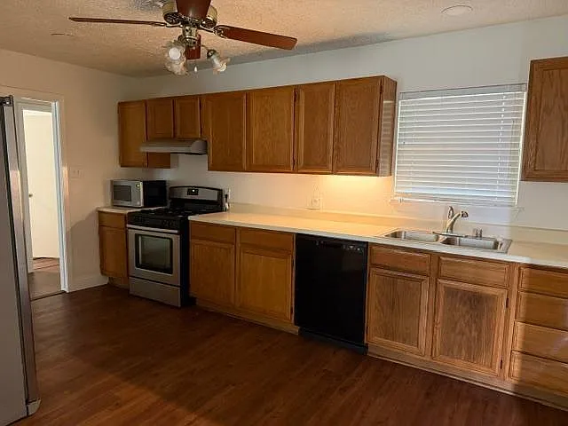 1805 Wycliffe Dr — Photo 7