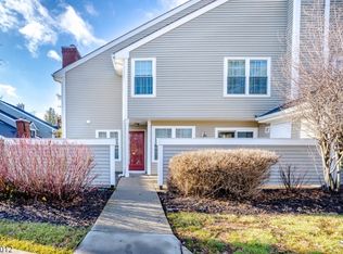 202 Westchester Ct UNIT 8, Union, NJ 07083