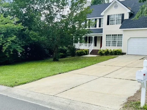 2044 Garry Ct, Creedmoor, NC 27522