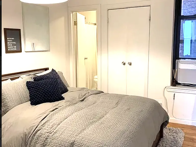 258 W 22nd St #4A — Photo 2