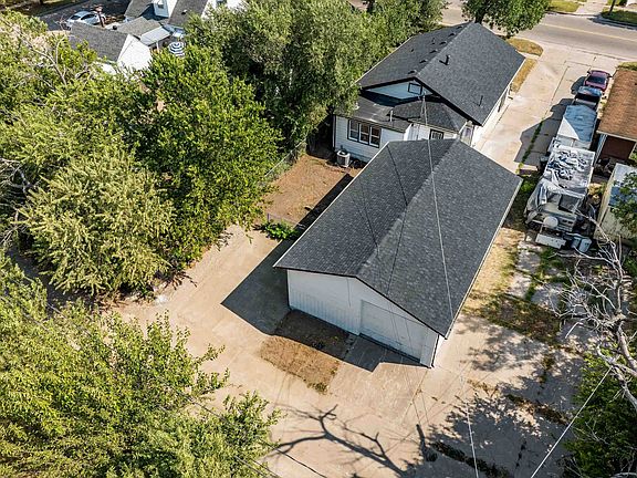 3rd image of 2614 W Douglas Ave