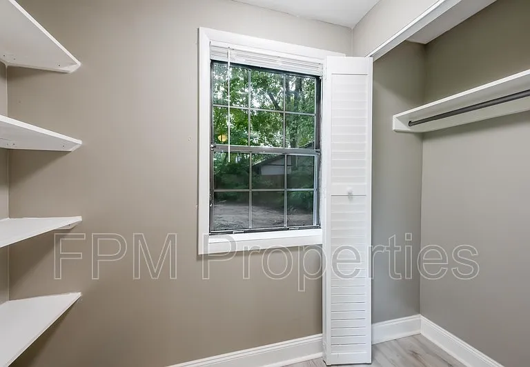 7832 Newton Rd — Photo 23