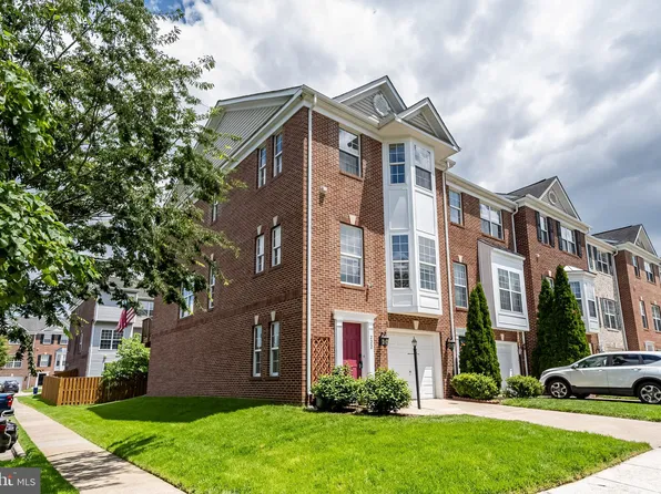 222 Hawks View Sq SE, Leesburg, VA 20175