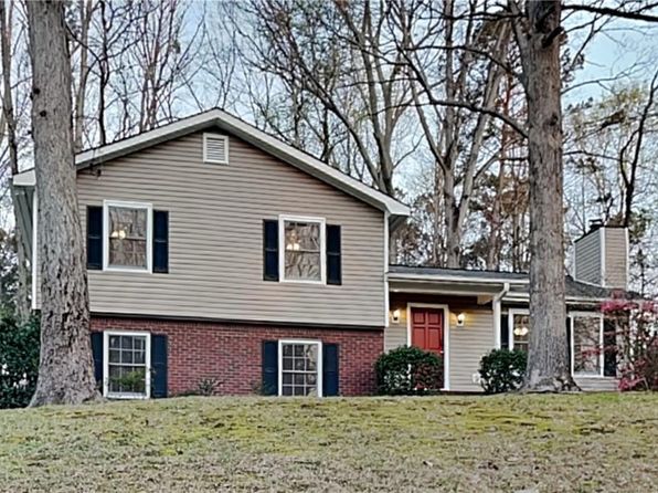 2210 Grayfield Dr