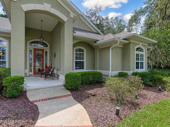 3rd image of 725 WILLOW WOOD Place