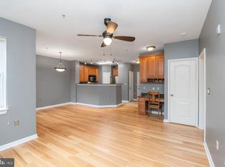 400 Symphony Cir UNIT 128G, Cockeysville, MD