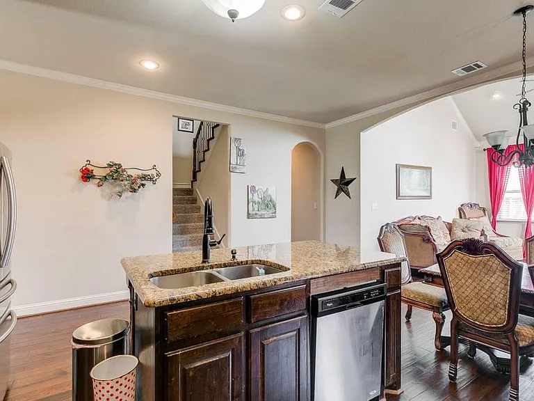 4119 Napoli Way — Photo 16