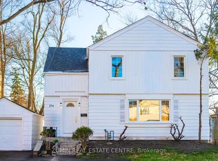 274 Reynolds St, Oakville, ON L6J 3L4