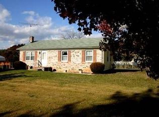 602 12th St, Grottoes, VA 24441