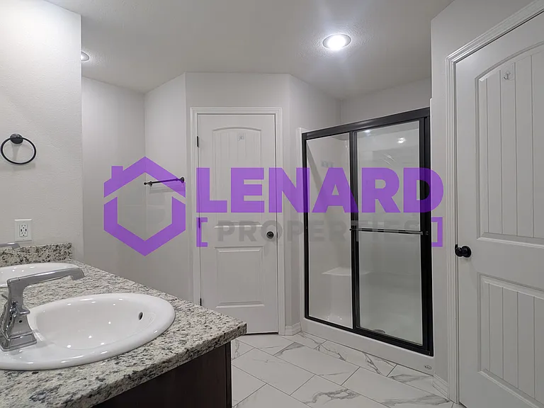 660 N Montego St — Photo 9