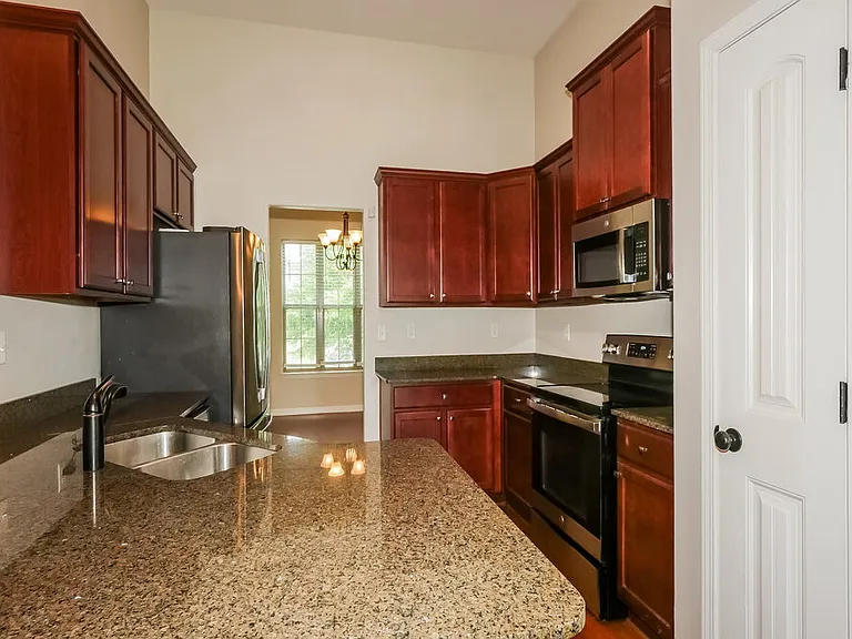 140 Hidden Meadows Ln — Photo 7
