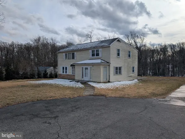 130 Awkard Ln, Silver Spring, MD 20905