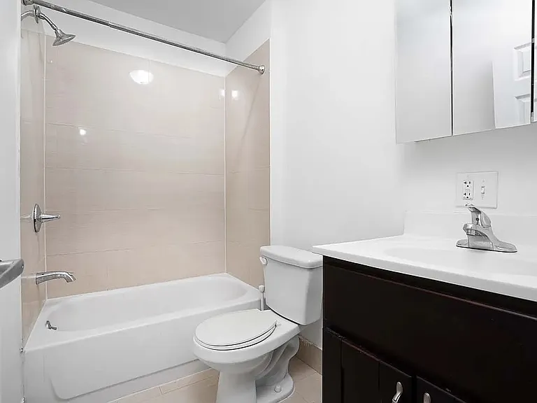 163 E 92nd St #18 — Photo 6