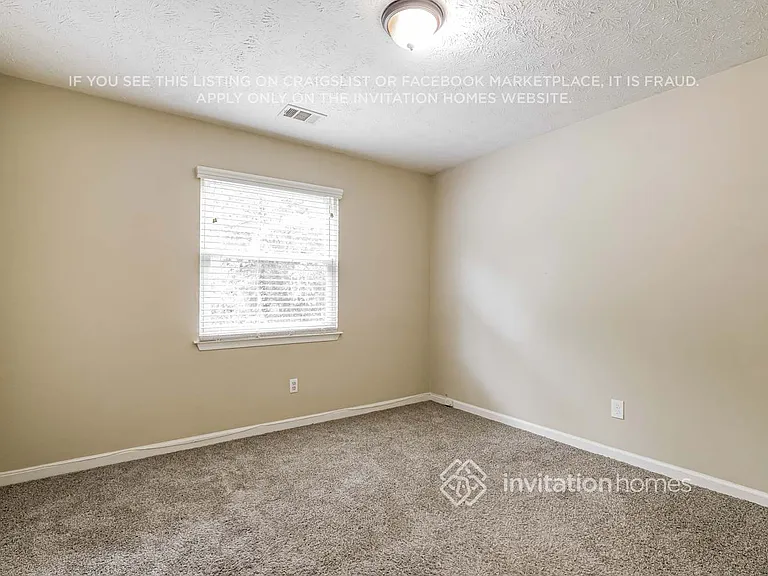 1570 Canberra Dr — Photo 13