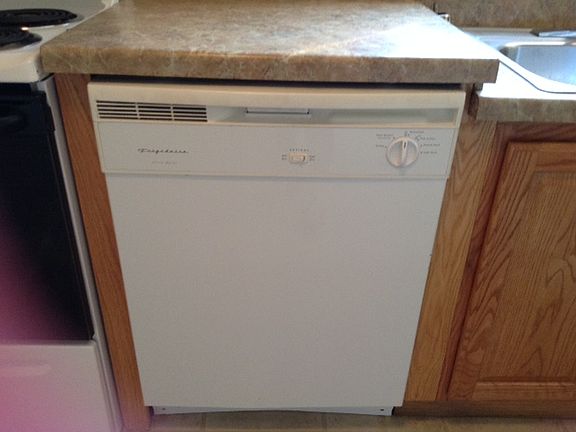 5th image of 940 Jefferson St APT 6