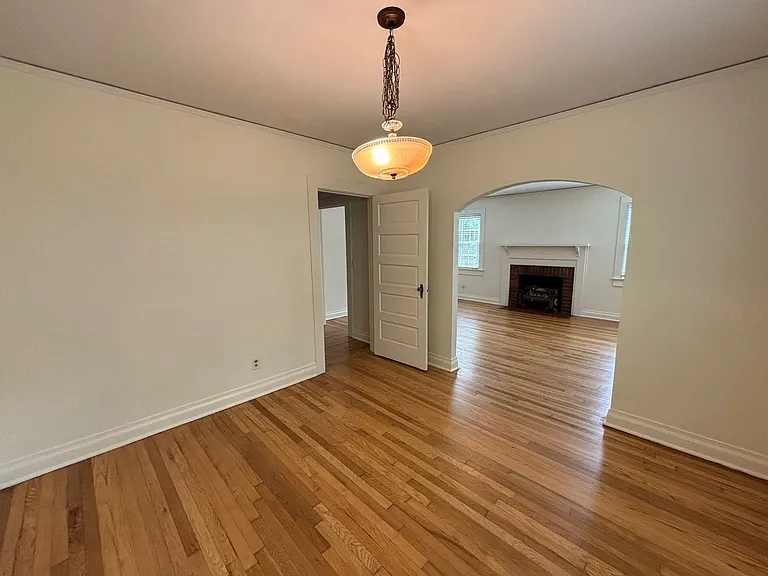 915 Brandon Ave — Photo 15