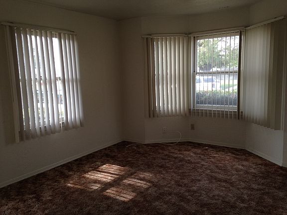 4th image of 2026 Mayfair Dr W #2026
