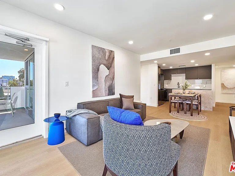 510 S Oxford Ave #310 — Photo 45