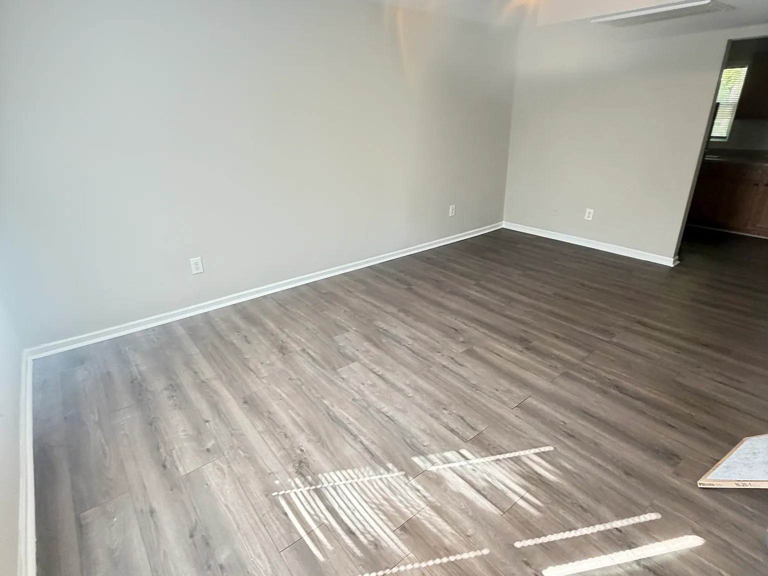 2 bed, 1.5 bath, 900 sqft, $1,100 — Photo 2