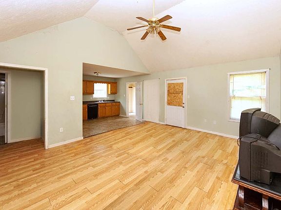 5th image of 420 N Brewer St