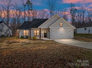 238 Delview Dr, Cherryville, NC 28021