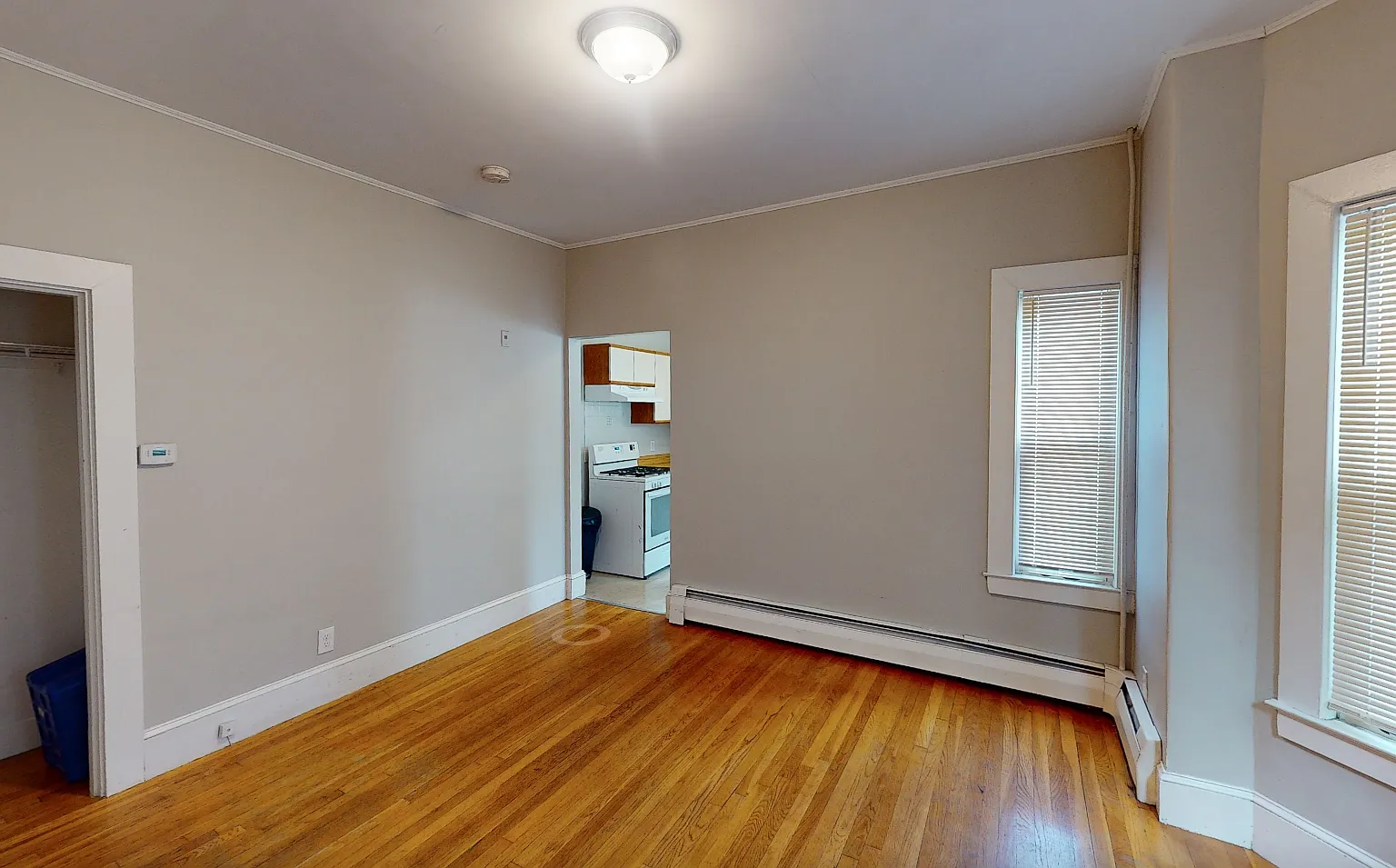 Studio, 999 sqft, $2,300 — Photo 2