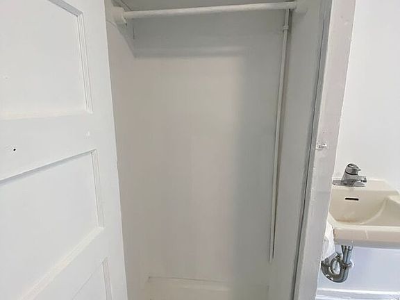 4th image of 644 Pacific Ave APT 31