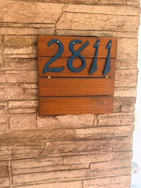 3 bed, 2.0 bath, 1000 sqft, $2,000 — Photo 3