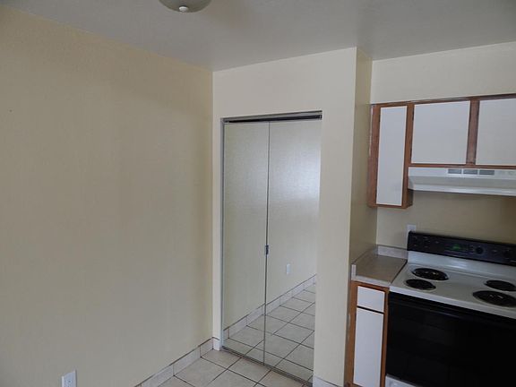 Kitchen- All appliances included