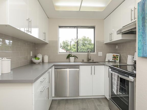 5th image of 1001 E Evelyn Ave #180