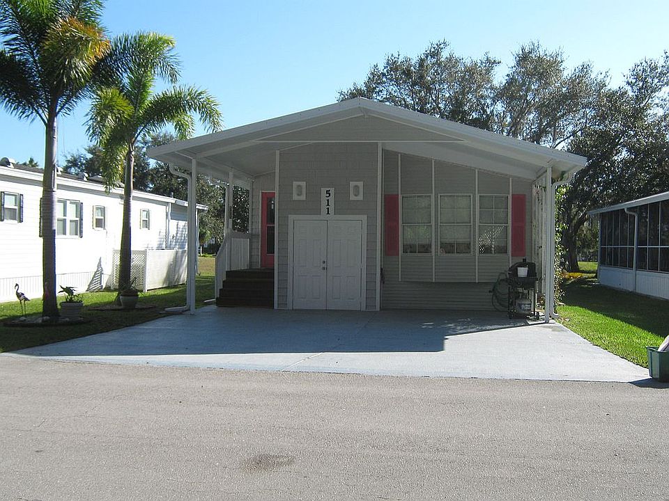 1st image of 511 Lake Dr